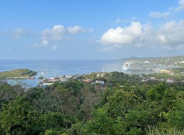 honduras/mosquito-coast/landmark/explore-roatan-excursions