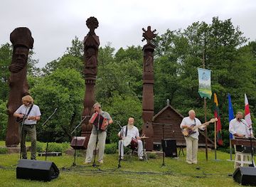 lithuania/utena/landmark/a-ir-m-miskiniu-literaturine-etnografine-sodyba