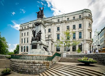 canada/quebec-city/landmark/louis-s-st-laurent-building