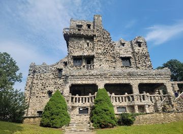 connecticut/southeastern-connecticut/landmark/gillette-castle-state-park