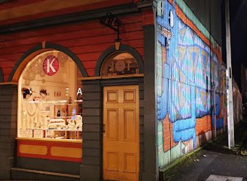 new-zealand/new-plymouth/landmark/kina-nz-design-art-space