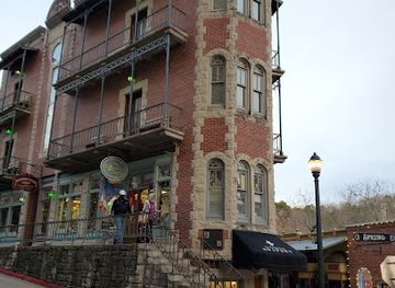 arkansas/eureka-springs/landmark/underground-eureka-tour