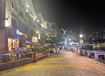 singapore/clarke-quay/landmark/oche-clarke-quay-singapore