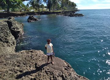 papua-new-guinea/madang/landmark/machine-gun-beach