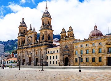 colombia/andean-region/landmark/tour-of-colombia