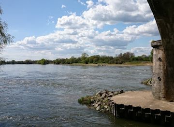 france/loire-valley/landmark/confluence-de-la-loire-et-du-cher