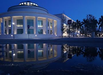 florida/homestead/landmark/city-of-homestead-government-center
