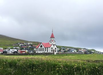 faroe-islands/vagur/landmark/sandavags-kirkja