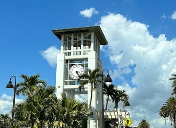 florida/st-petersburg/landmark/treasure-island-clock-tower
