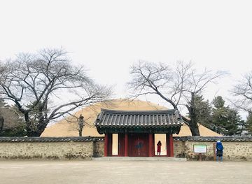 south-korea/gyeongju/hwangnam-dong/landmark/royal-tomb-of-king-michu