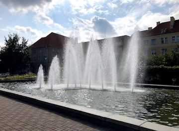 poland/elblag/landmark/pigalak-z-fontannami