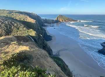 portugal/costa-vicentina/landmark/cascata-da-praia-dos-alteirinhos