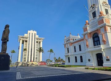 mexico/veracruz/malecon/landmark/macroplaza-del-malecon