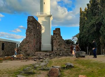 uruguay/central-region/landmark/colonia-del-sacramento-lighthouse