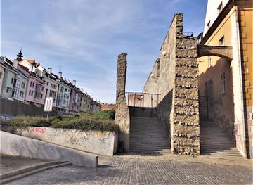 slovakia/bratislava/old-town-stare-mesto/landmark/medieval-city-walls