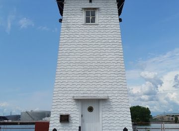 wisconsin/green-bay/landmark/grassy-island-range-lights