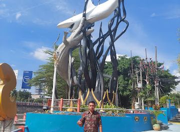 indonesia/surabaya/simokerto/landmark/surabaya-submarine-monument