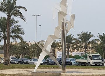 bahrain/sitra/landmark/seagulls-monument