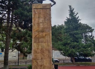georgia/kvemo-kartli/landmark/maia-tskneteli-monument