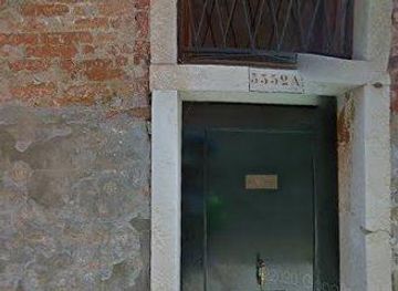 italy/venice/landmark/calle-brazzo-3347