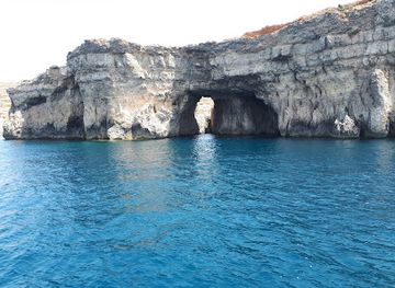 malta/blue-grotto/landmark/santa-marija-tower