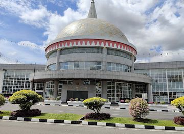 brunei/bandar-seri-begawan/kiulap/landmark/royal-regalia-museum