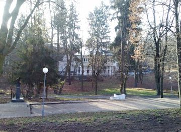 ukraine/vinnytsia/landmark/aleya-vydatnykh-zemlyakiv