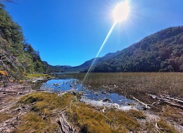 argentina/san-carlos-de-bariloche/villa-tacul/landmark/squiel-te-guia
