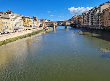 italy/florence/landmark/ponte-santa-trinita