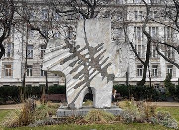 hungary/central-hungary/landmark/szovjet-kenyszermunkataborokban-elpuszt-honfitarsaink-emlekere