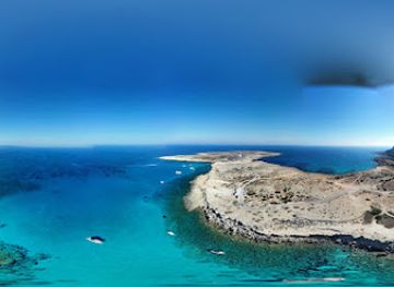 cyprus/nissi-beach/landmark/blue-lagoon