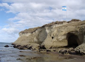 argentina/puerto-madryn/landmark/historico-punta-cuevas-park