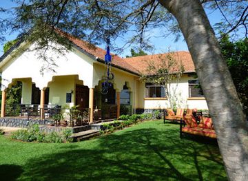 uganda/entebbe/landmark/bluemonkey-guest-house