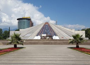 albania/patos/landmark/pyramid-of-tirana