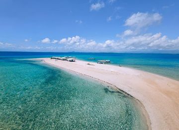 philippines/visayas/landmark/carbin-reef