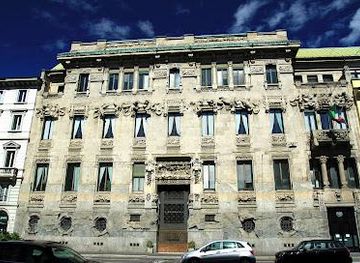 italy/bergamo/landmark/palazzo-castiglioni