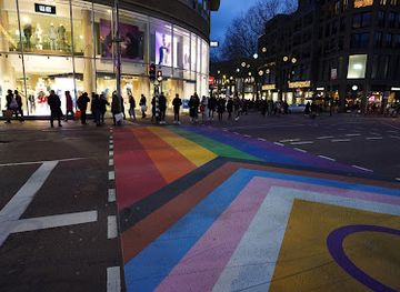 netherlands/betuwe/landmark/miffy-s-traffic-light