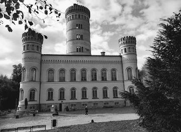 germany/rugen-island/landmark/granitz-hunting-castle