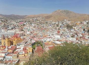 mexico/guanajuato/landmark/cjon-del-beso