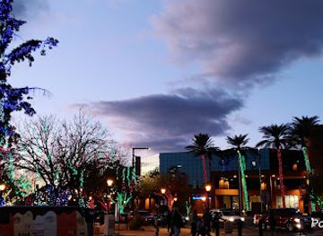 arizona/phoenix/glendale/landmark/glendale-glitters