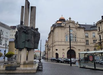 slovakia/bratislava/landmark/esterhazy-palace
