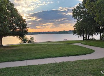 kansas/topeka/landmark/lake-shawnee