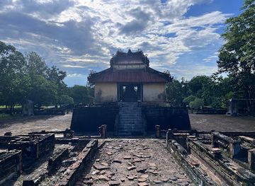 vietnam/hue/landmark/mausoleum-of-emperor-thieu-tri
