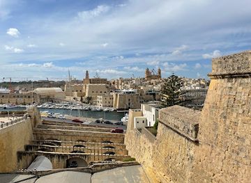 malta/three-cities/landmark/malta-at-war-museum