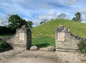 ohio/scioto-valley/landmark/shrum-mound