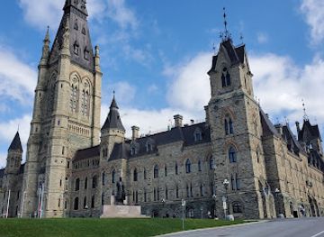 canada/monteregie/landmark/parliament-hill