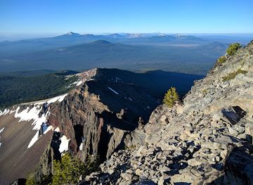 oregon/umpqua-valley/landmark/mt-thielsen