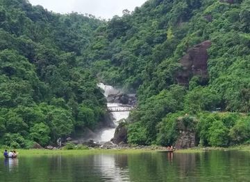 bangladesh/eastern-bengal/landmark/panthumai-waterfall