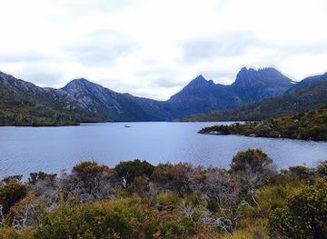 australia/cradle-mountain-lake-st-clair-national-park/landmark/lake-st-clair