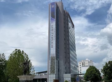 kosovo/has/landmark/government-of-the-republic-of-kosovo